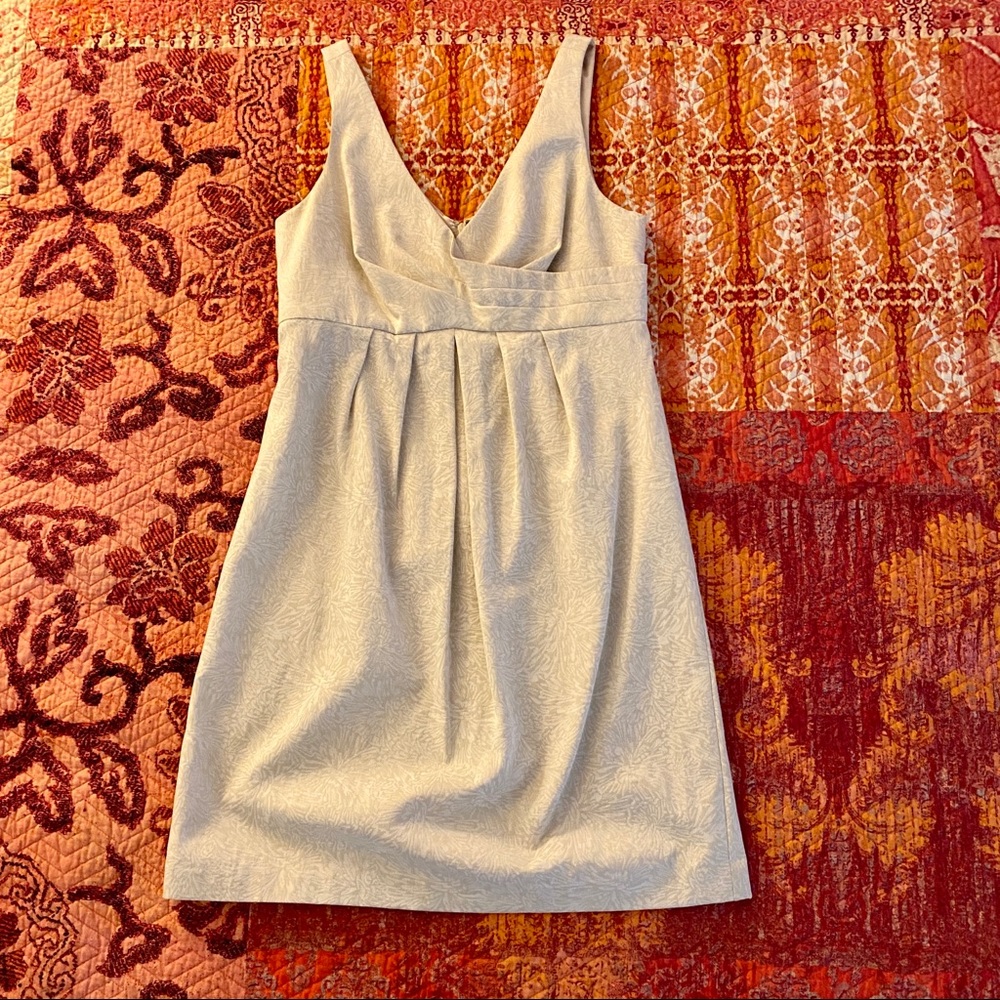White House Black Market Two-Tone Cream Jacquard Dress. Size 10